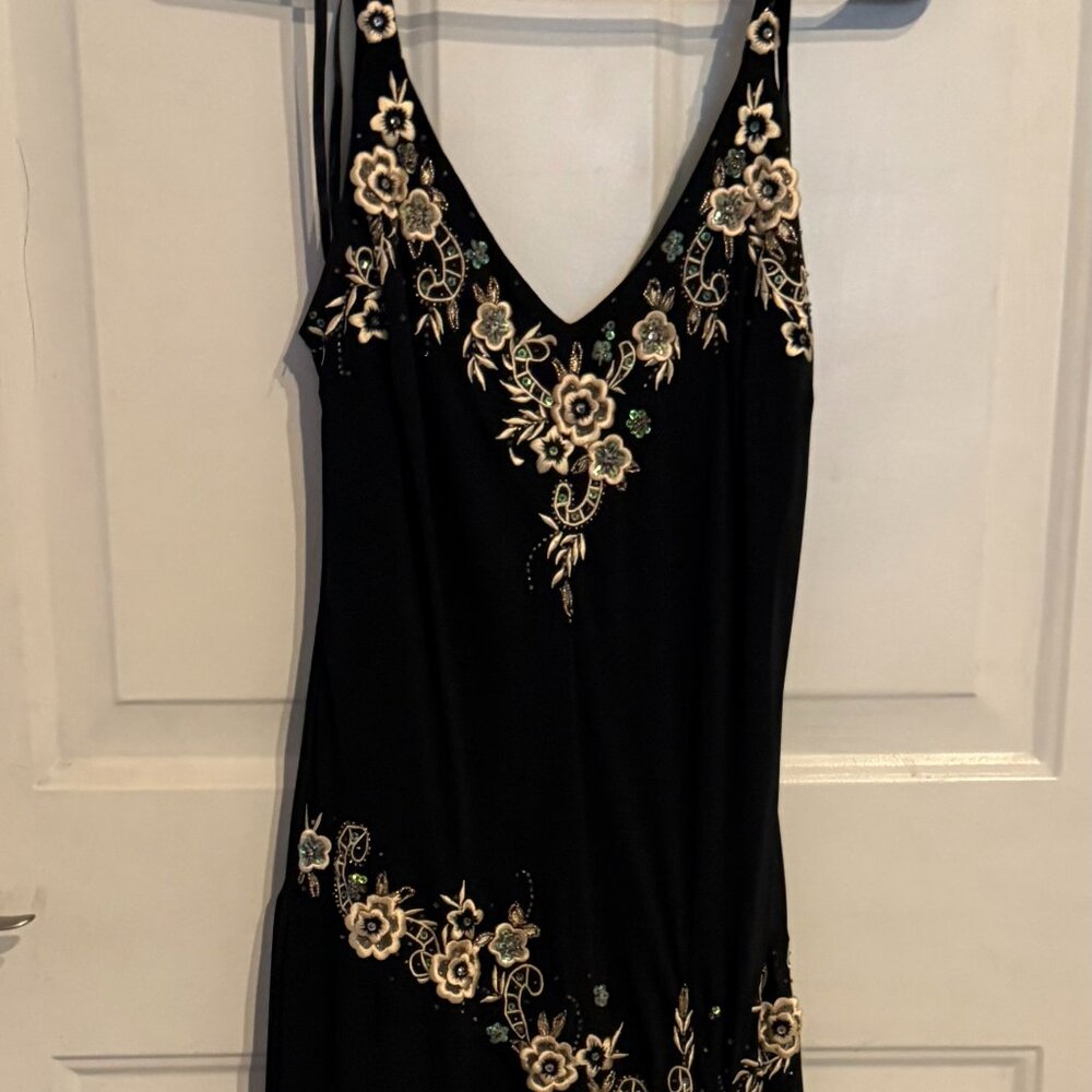 Black Sleeveless Long Dress